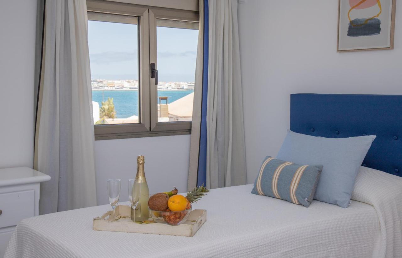 Apartment Holiday 5 Beachfront Corralejo By Holidays Home Extérieur photo