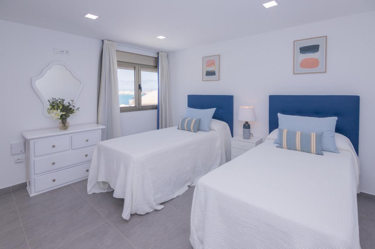 Apartment Holiday 5 Beachfront Corralejo By Holidays Home Extérieur photo