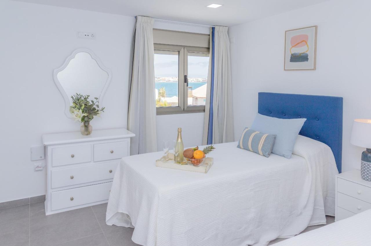 Apartment Holiday 5 Beachfront Corralejo By Holidays Home Extérieur photo